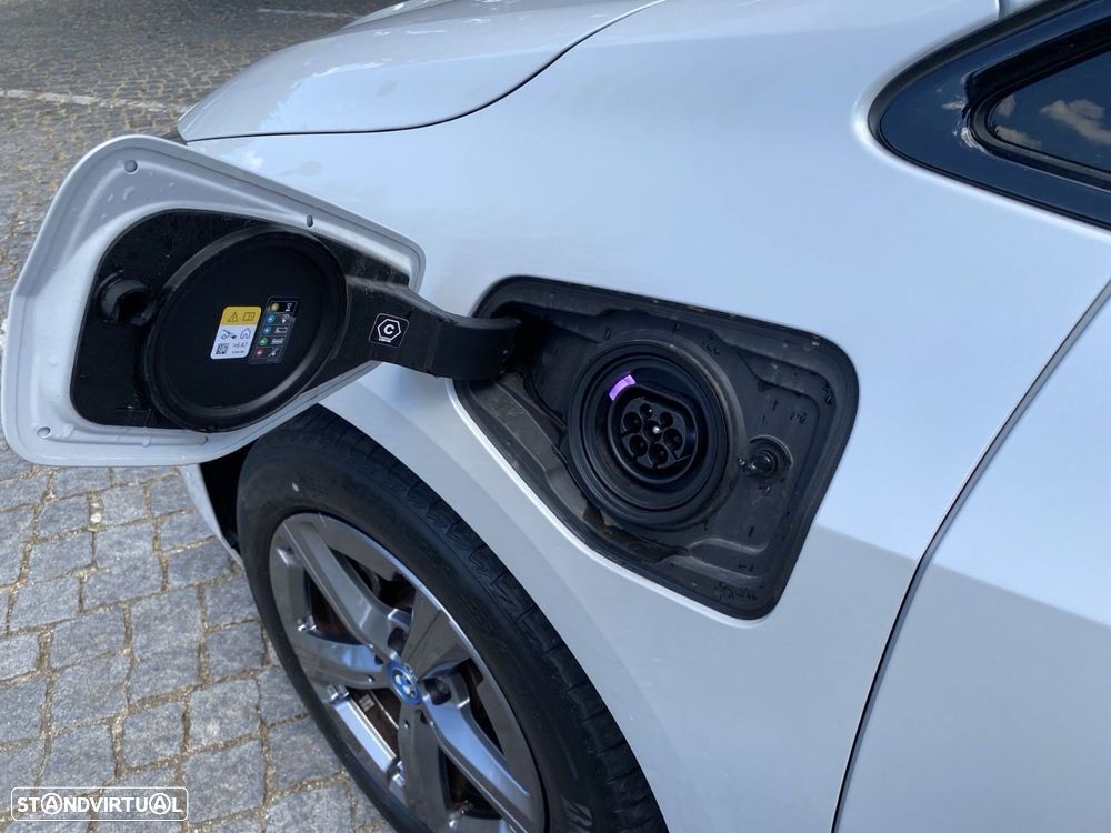 BMW 225xe Active Tourer e xDrive - 3