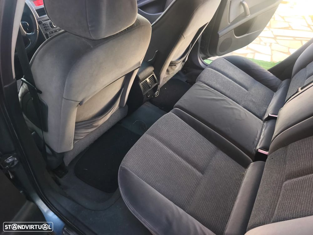 Peugeot 407 SW 1.6 HDi Griffe - 21
