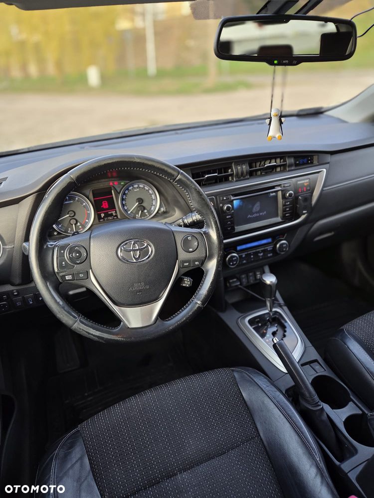 Toyota Auris 1.6 Prestige MS - 6