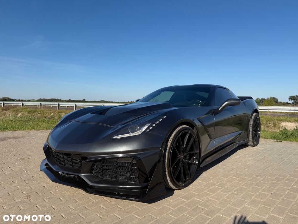 Chevrolet Corvette - 3