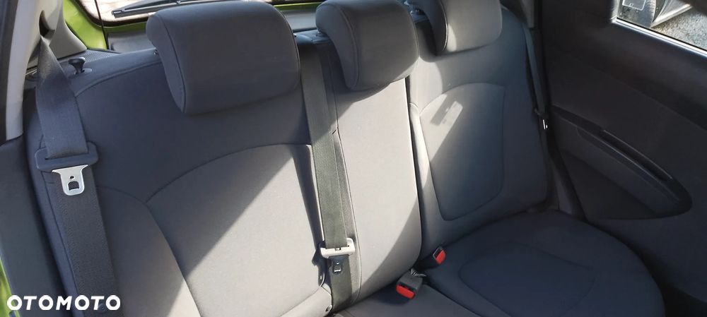 Chevrolet Spark 1.0 LT - 17