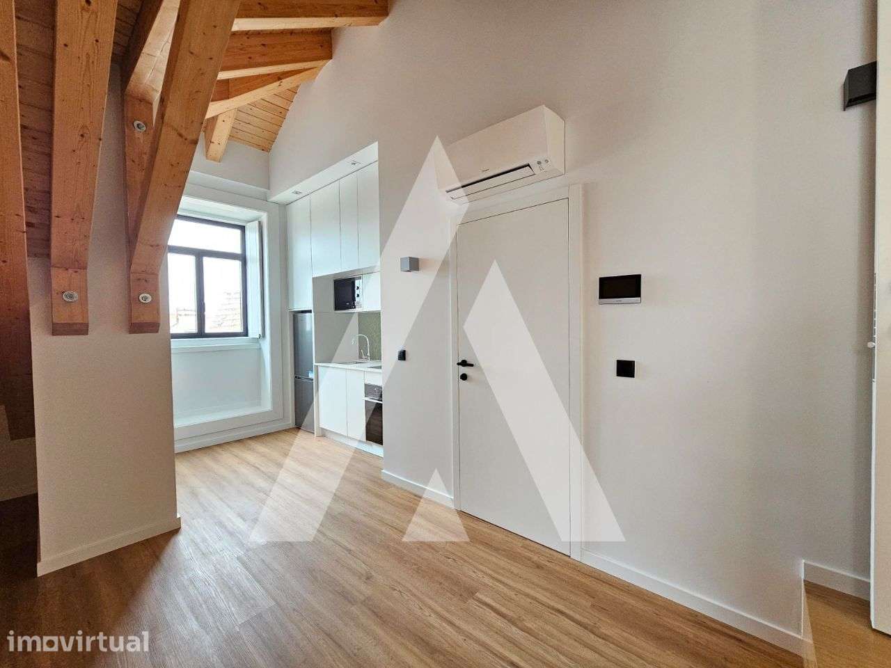 Apartamento T1 para arrendar, localizado no centro da cidade de Aveiro - Grande imagem: 3/12