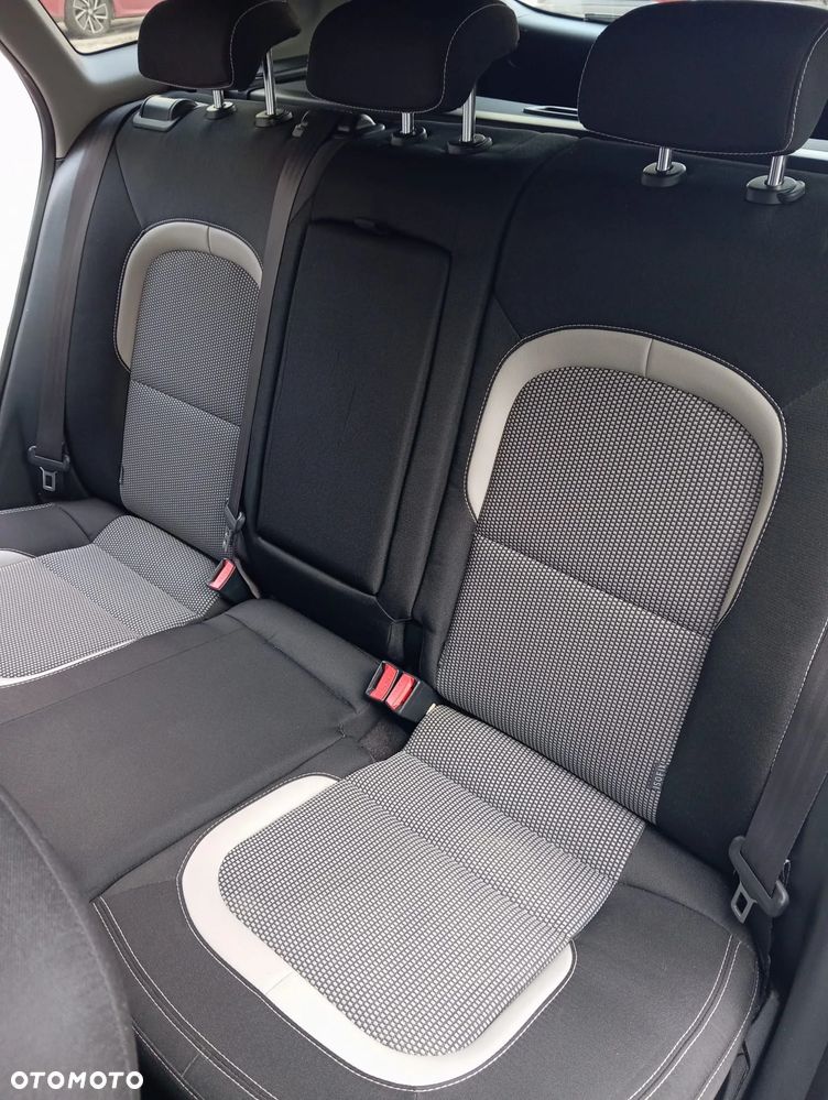 Kia Ceed 1.6 CRDi L Business Line - 17