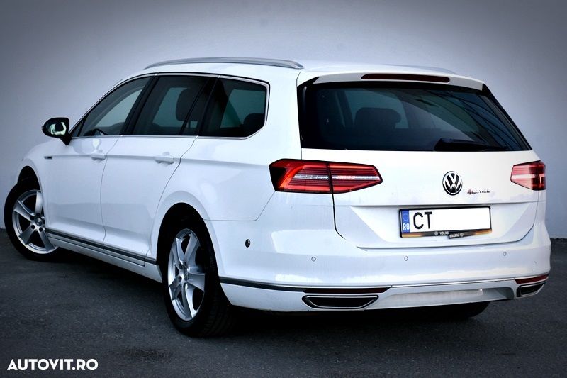 Volkswagen Passat - 6