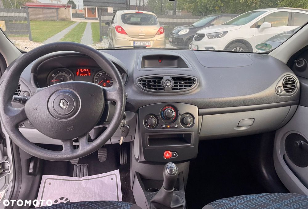 Renault Clio 1.2 16V Authentique - 6