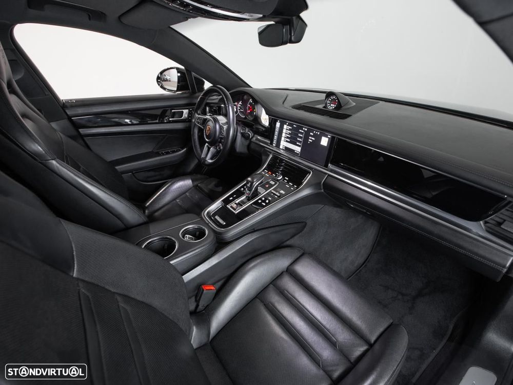 Porsche Panamera 4 S - 10