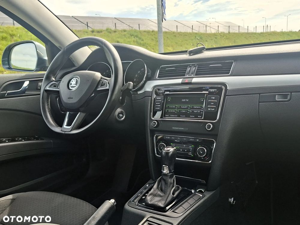 Skoda Superb 2.0 TDI 4x4 Elegance Outdoor DSG - 18