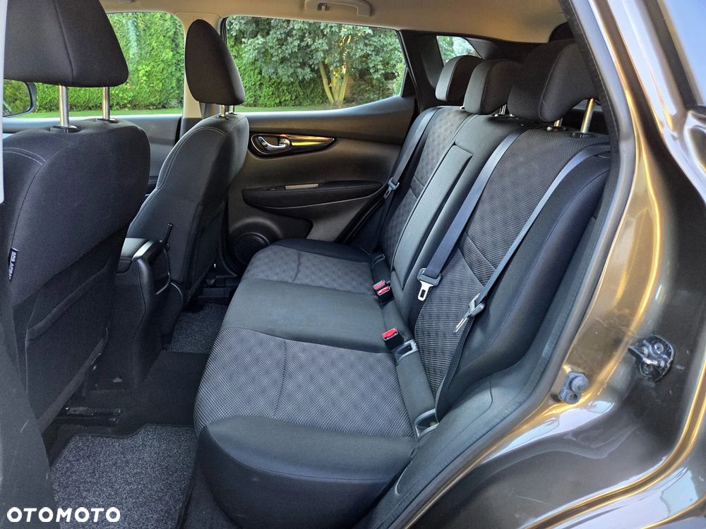 Nissan Qashqai 1.2 DIG-T Xtronic N-Connecta - 24