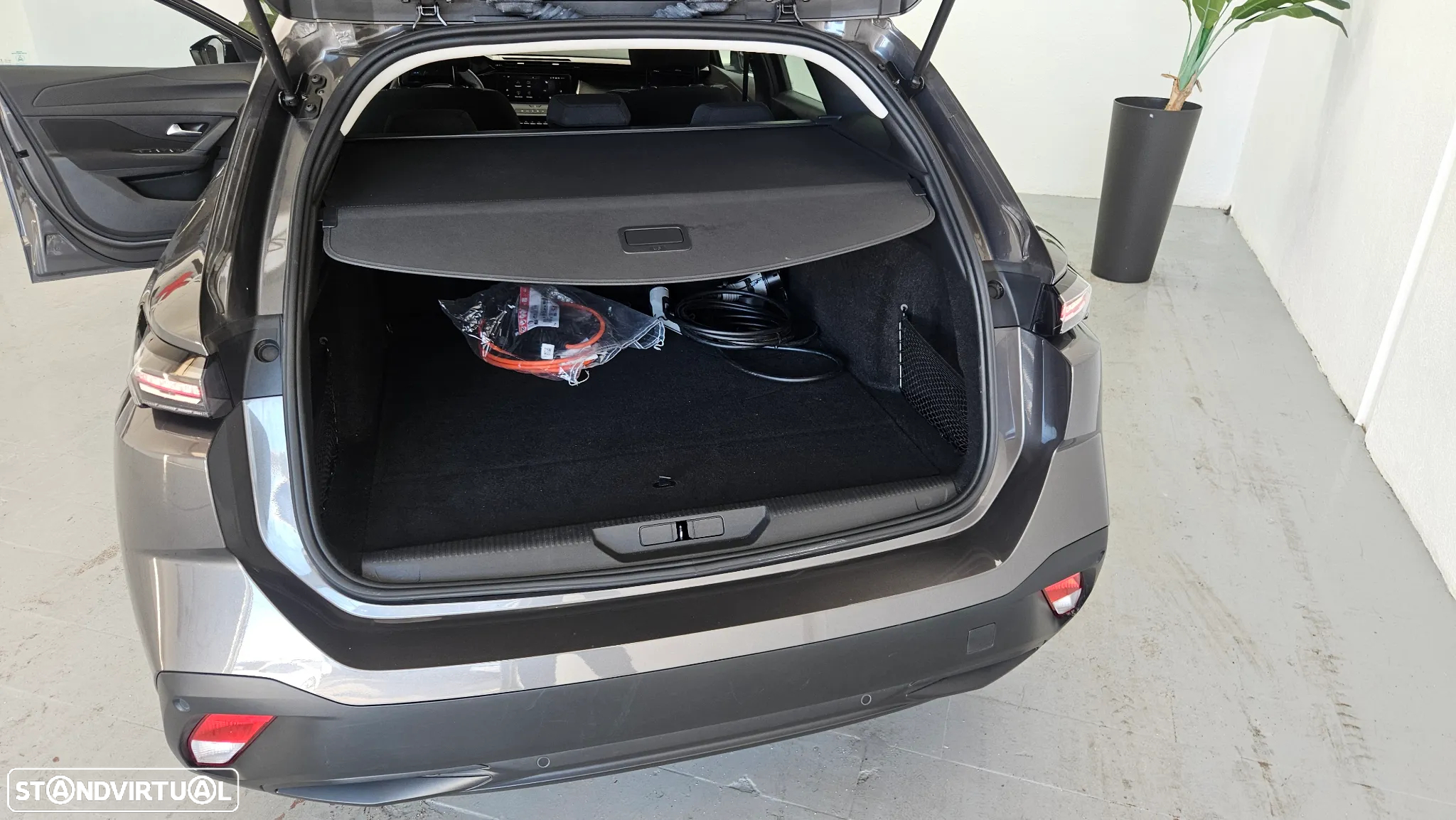 Peugeot 308 SW 1.6 Hybrid Allure e-EAT8 - 25