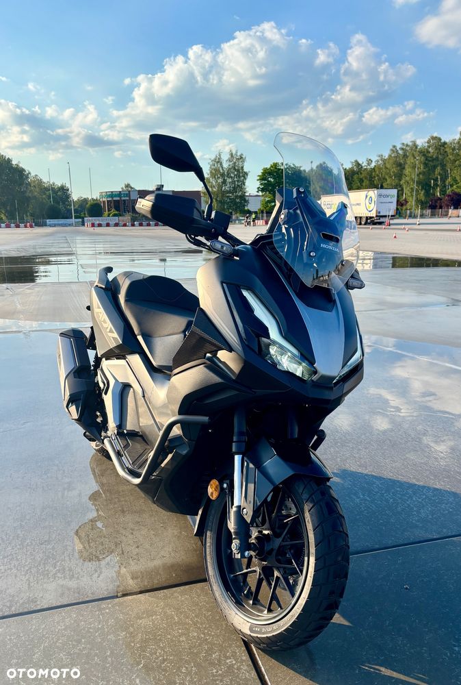 Honda ADV350 - 4