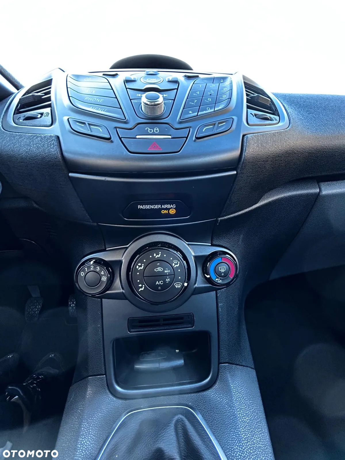Ford Fiesta - 22