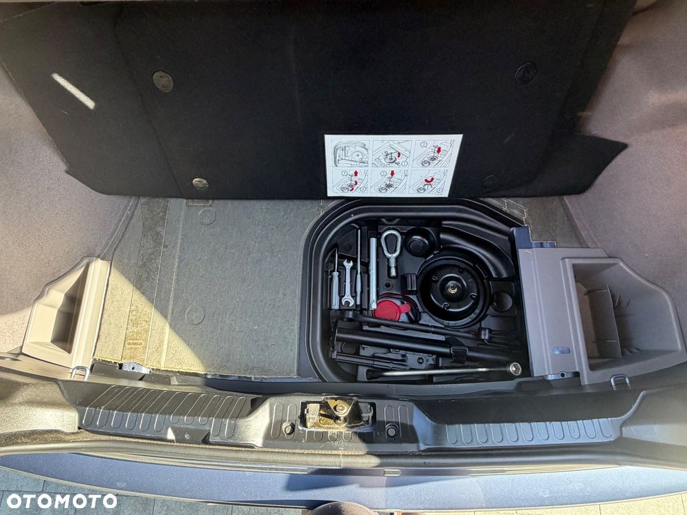 BMW Seria 3 - 21