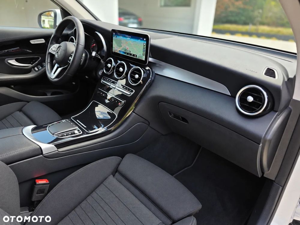 Mercedes-Benz GLC 200 d 4Matic 9G-TRONIC - 12