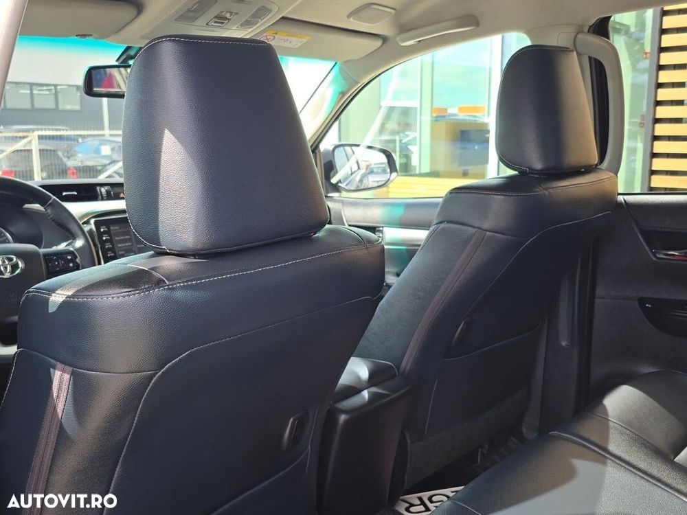 Toyota Hilux 2.4D 150CP 4x4 Double Cab AT Executive - 18