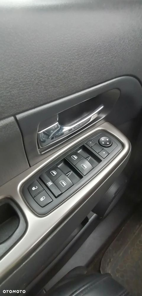 Jeep Cherokee 2.8 CRD Limited - 21