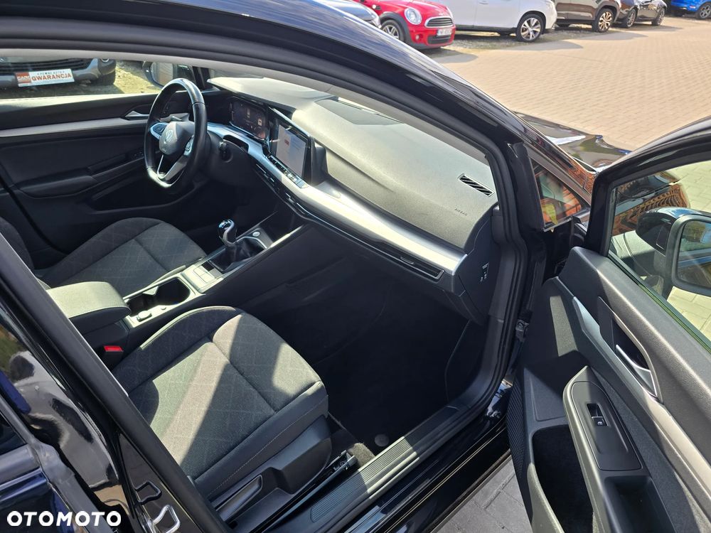 Volkswagen Golf - 11