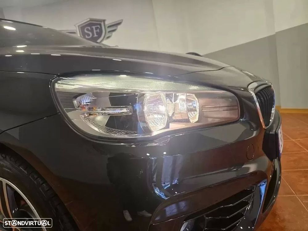 BMW 218 Active Tourer d Aut. Sport Line - 9