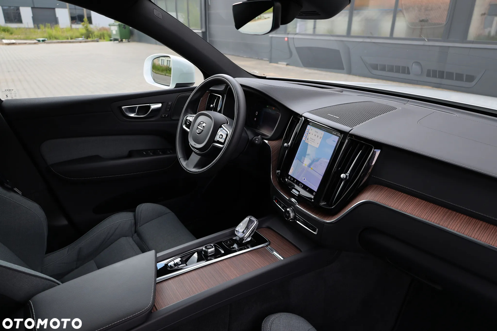Volvo XC 60 T6 AWD Plug-In Hybrid Inscription - 25