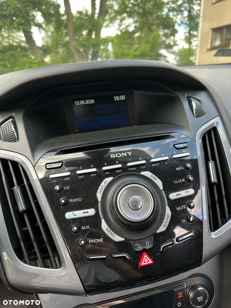 Ford Focus 1.6 EcoBoost Titanium - 10