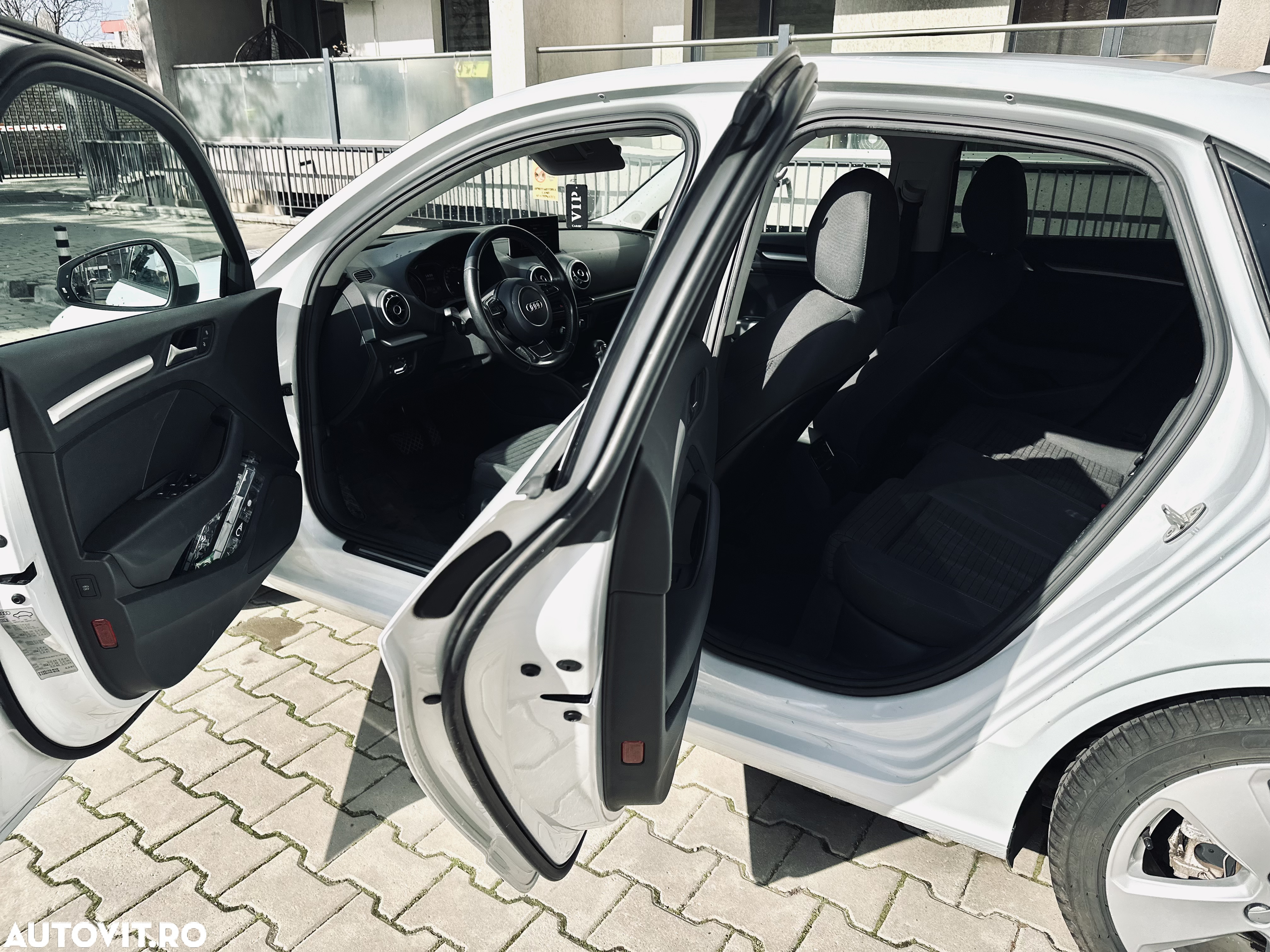 Audi A3 2.0 TDI Limousine S tronic Attraction - 6