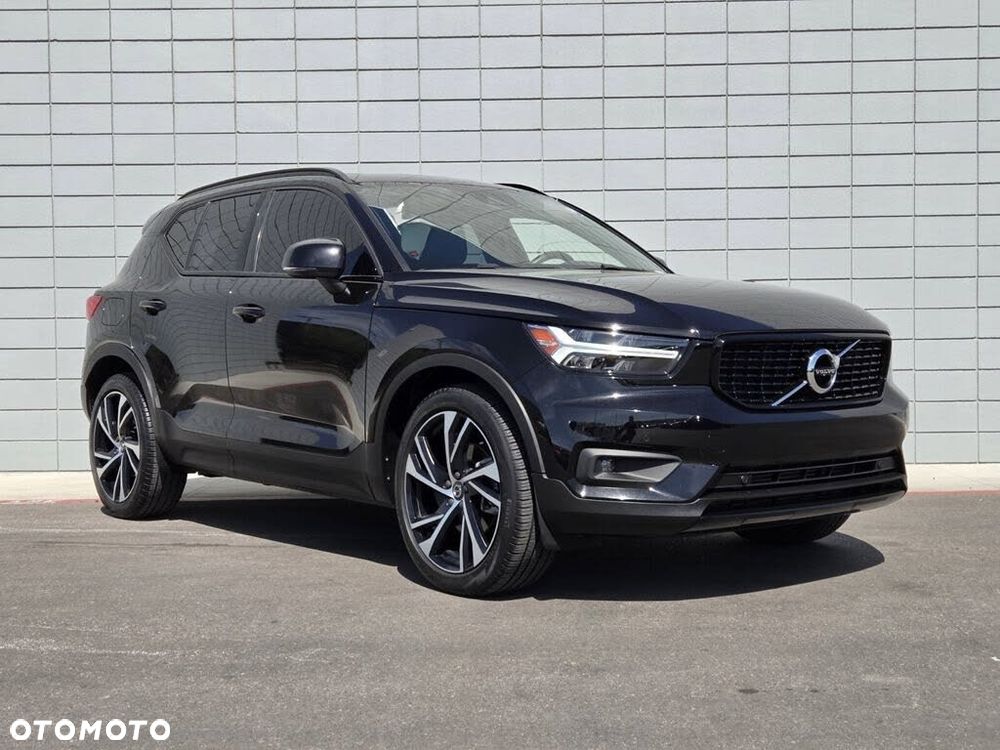 Volvo XC 40 B5 B AWD Geartronic RDesign - 1