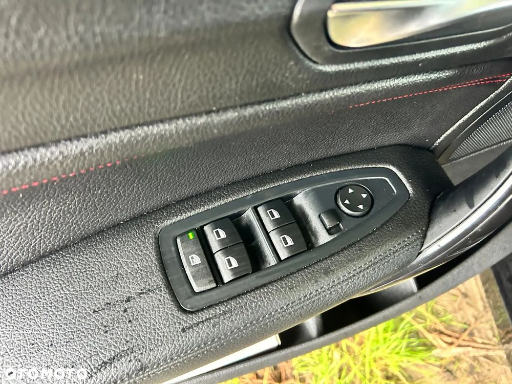 BMW Seria 1 120d Sport Line - 6