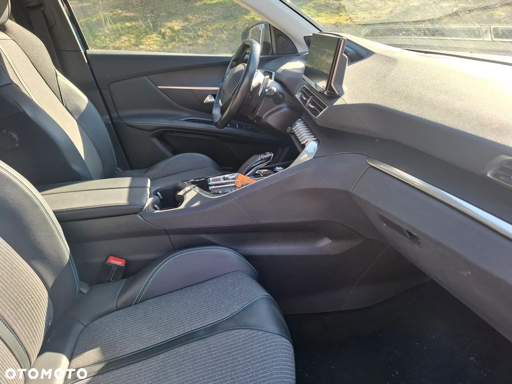 Peugeot 3008 1.6 PureTech Hybrid PHEV Allure Pack S&S EAT8 - 20