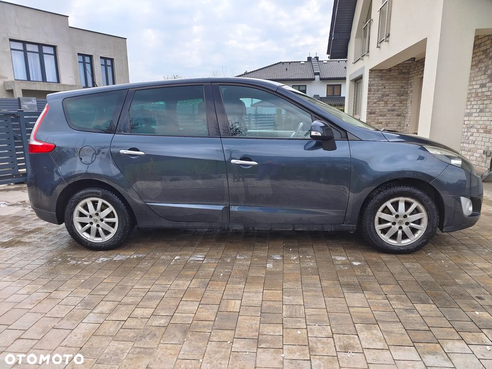 Renault Scenic 1.9 dCi Privilege - 4