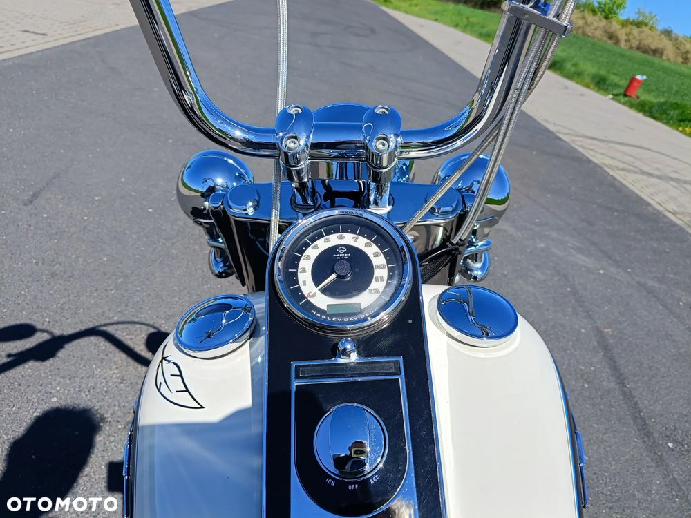 Harley-Davidson Softail Deluxe - 4