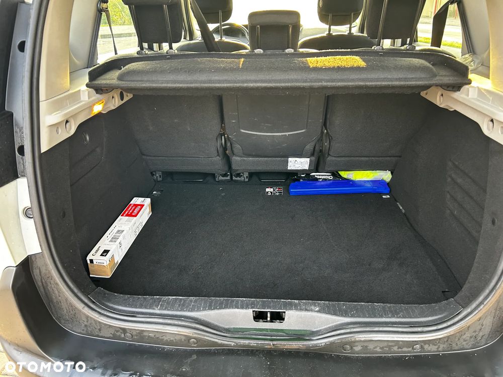 Renault Scenic - 8