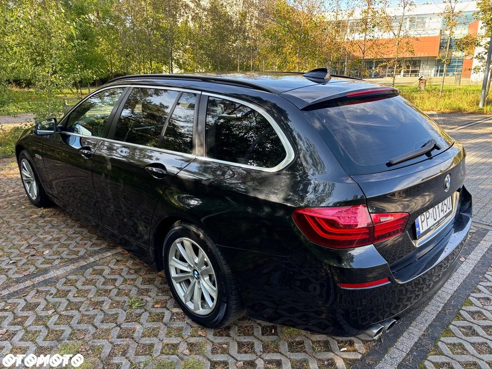 BMW Seria 5 525d xDrive - 8