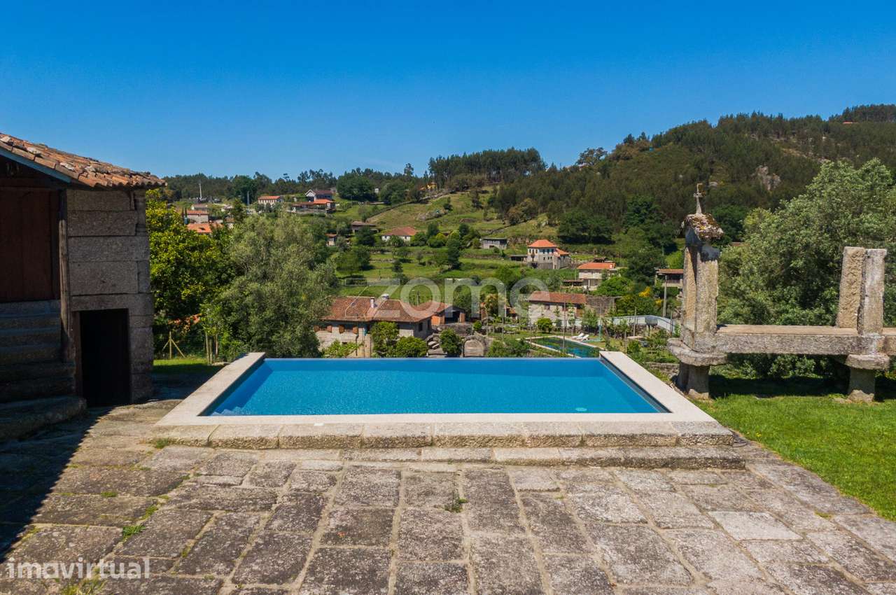 Moradia com piscina - Vieira do Minho