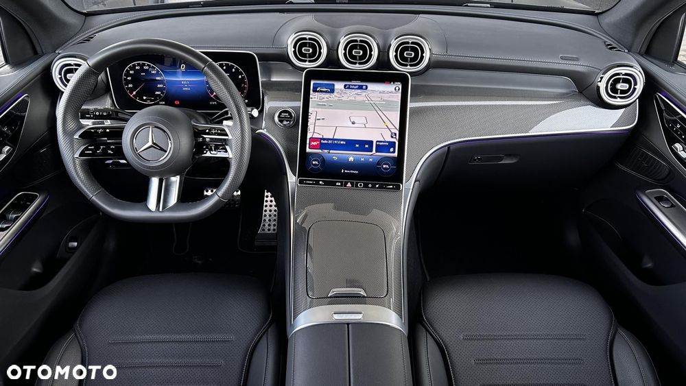 Mercedes-Benz GLC - 24