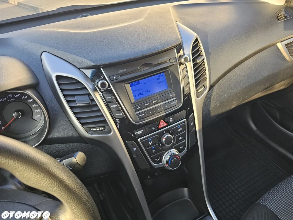 Hyundai i30 1.4 CRDi Premium - 16
