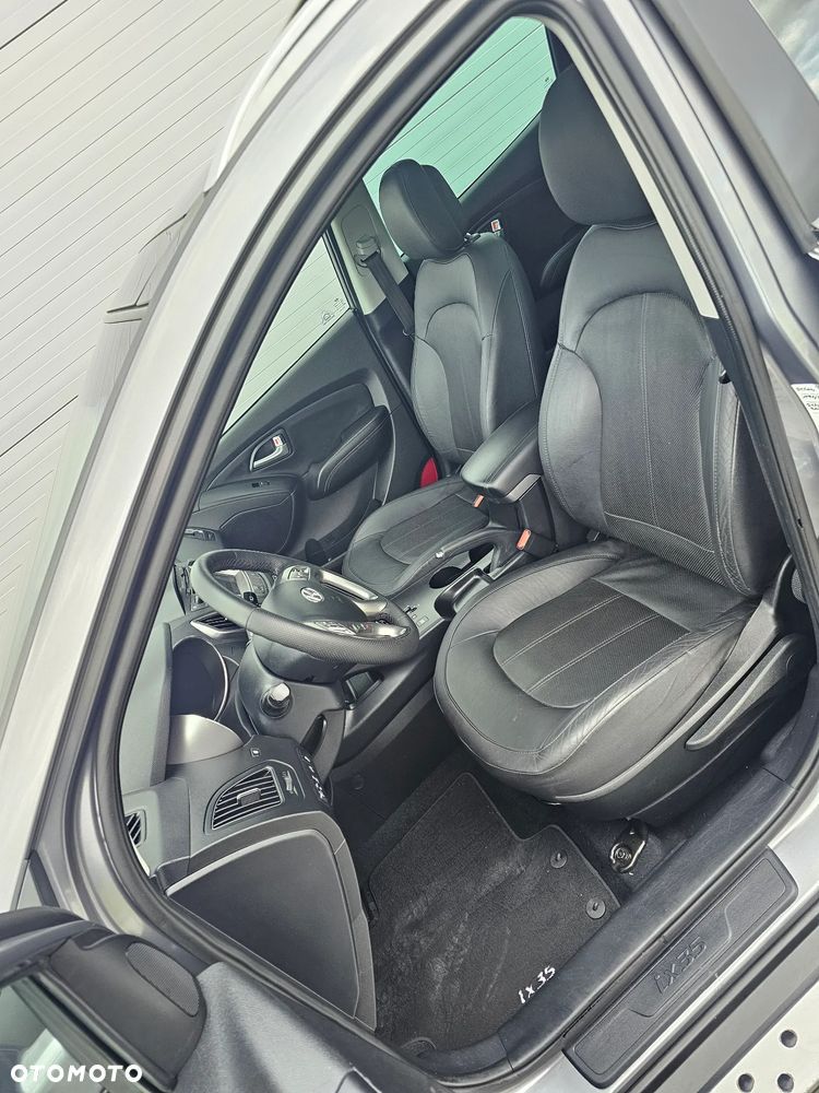 Hyundai ix35 2.0 CRDi 4WD Automatik Premium - 23