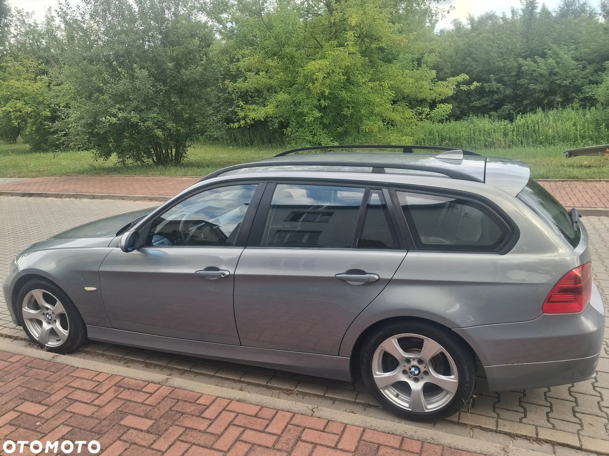 BMW Seria 3 320d DPF Touring Edition Fleet - 12