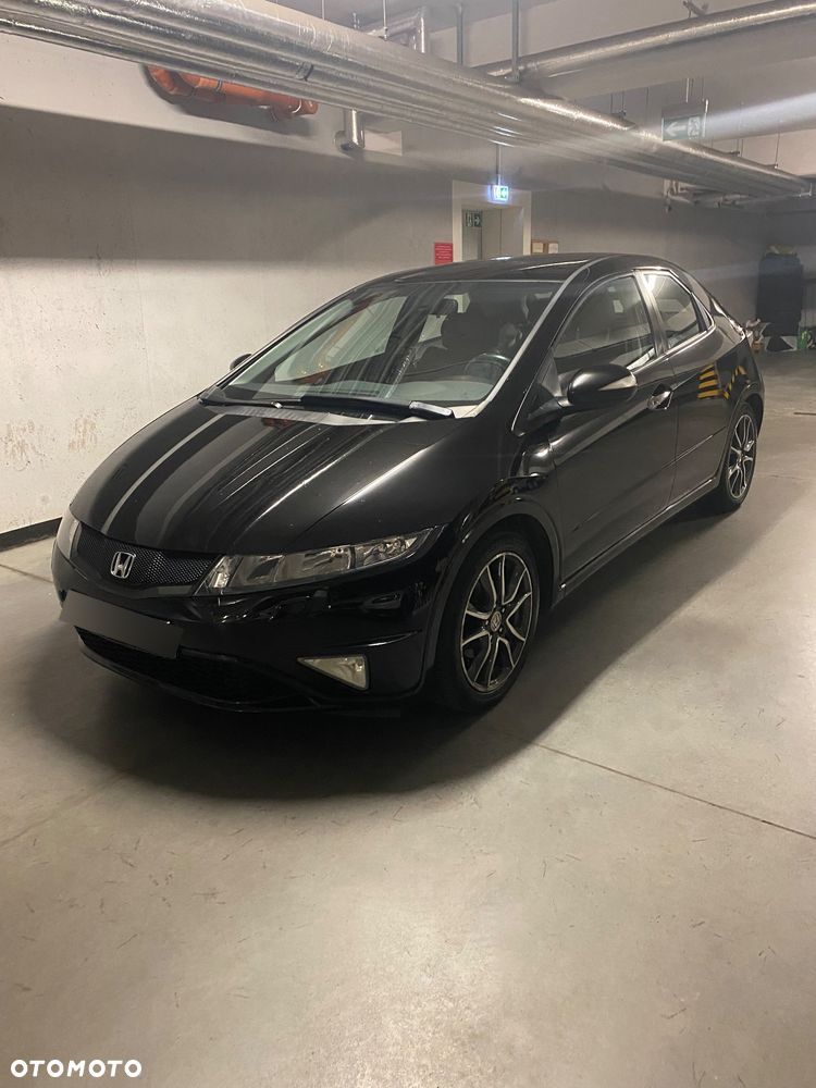 Honda Civic 1.8i-VTEC i-SHIFT Executive - 1