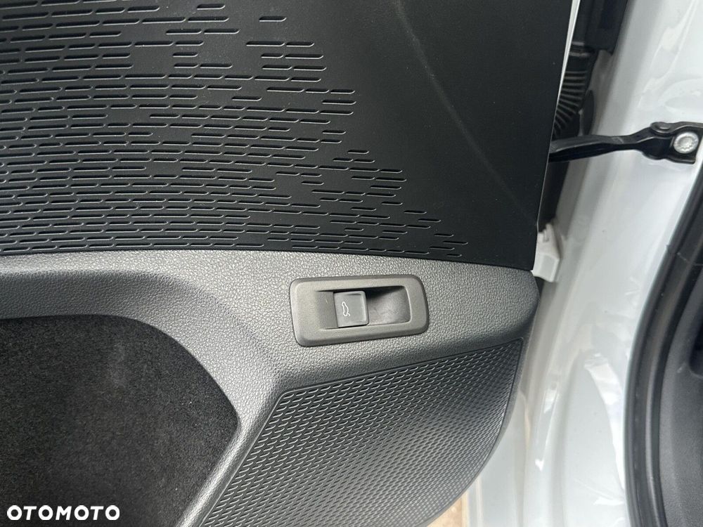 Skoda Octavia 2.0 TSI RS DSG - 32