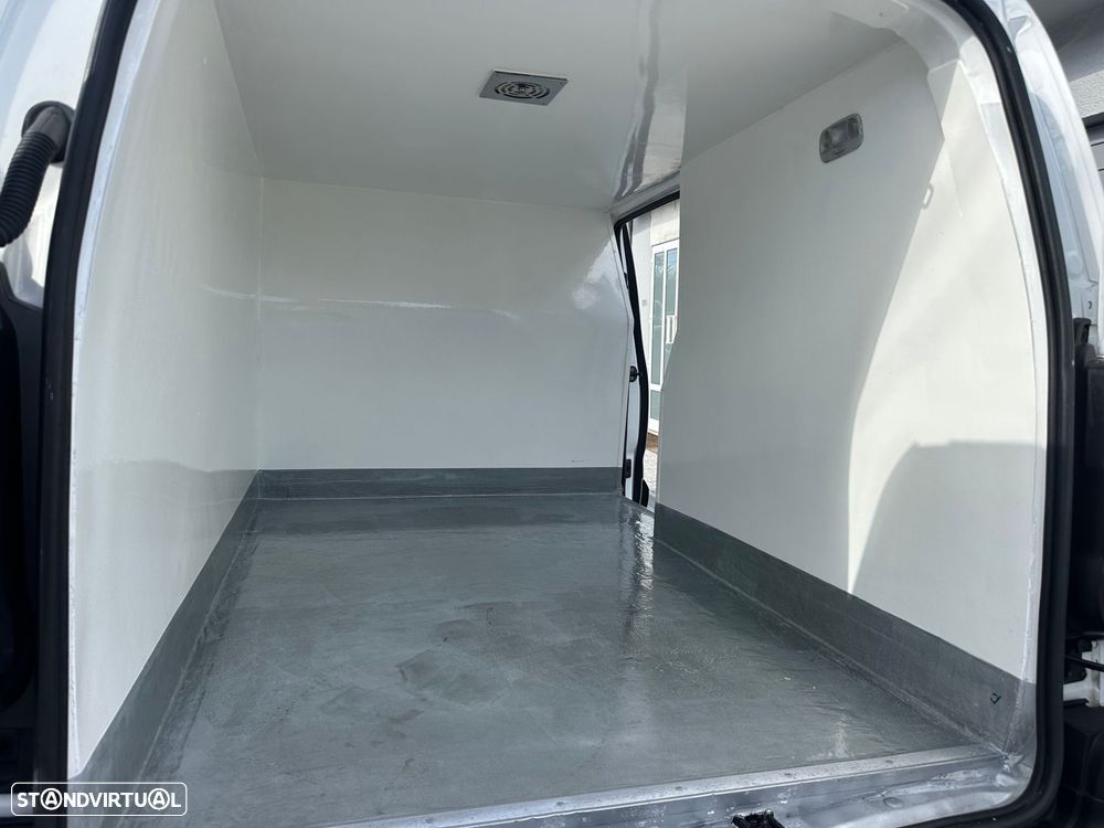 Peugeot Partner 1.5 BlueHDi Premium Longa - 13