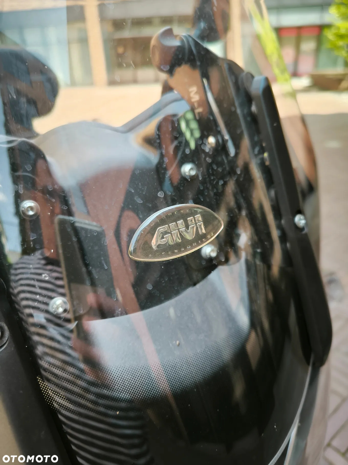 Suzuki V-STROM - 11