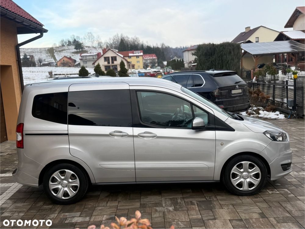 Ford Tourneo Courier 1.5 TDCi Titanium - 5