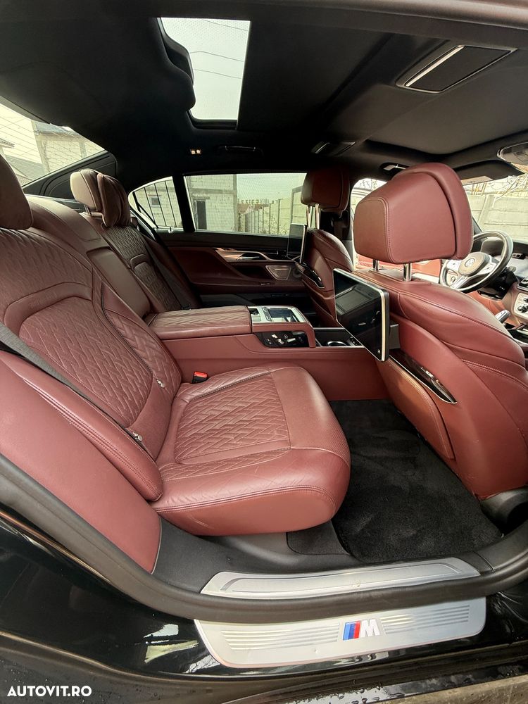 BMW Seria 7 750Li xDrive - 14