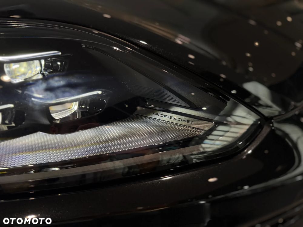 Porsche Cayenne Black Edition - 11