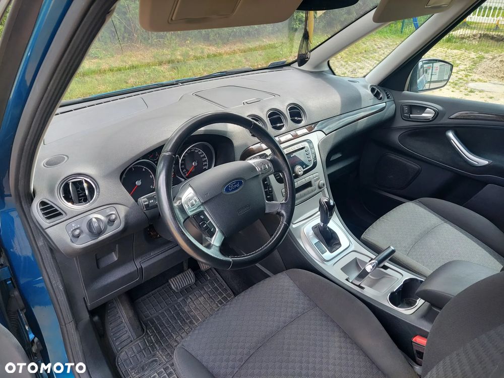 Ford Galaxy 2.0 TDCi Ghia - 12