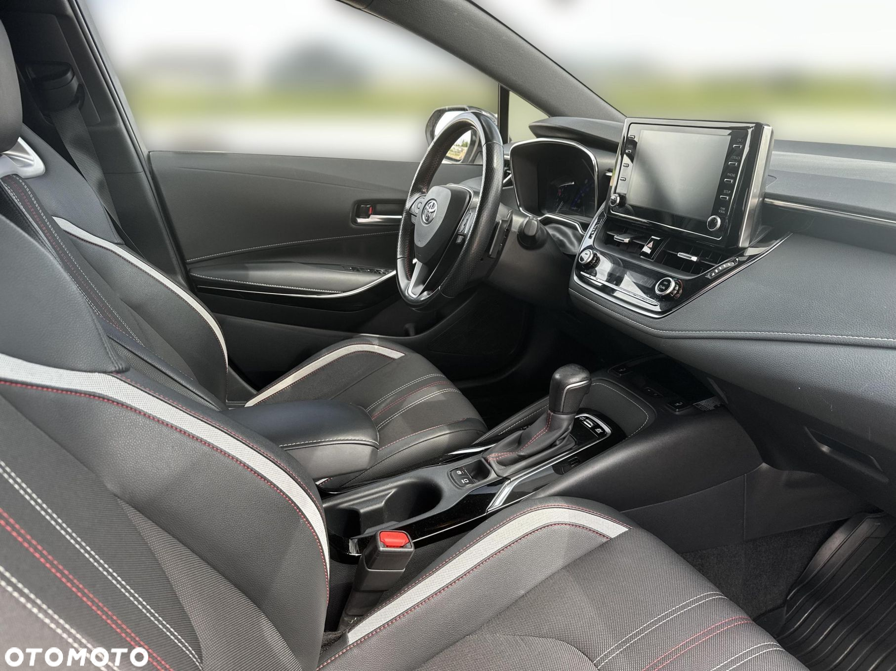 Toyota Corolla - 12