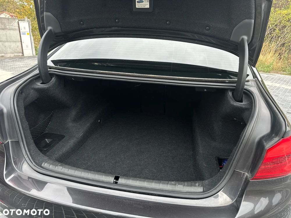 BMW Seria 5 540i xDrive Luxury Line - 19