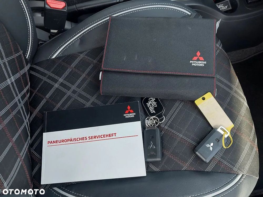 Mitsubishi Space Star AS&G 1.2 CVT Top - 18