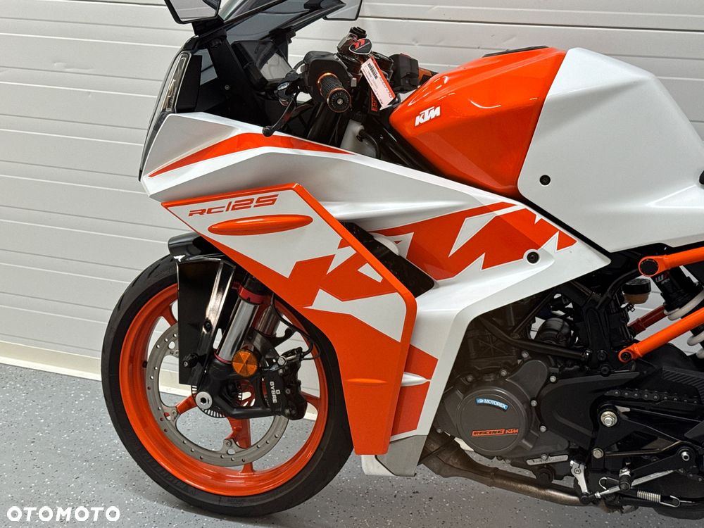 KTM RC 125 - 23