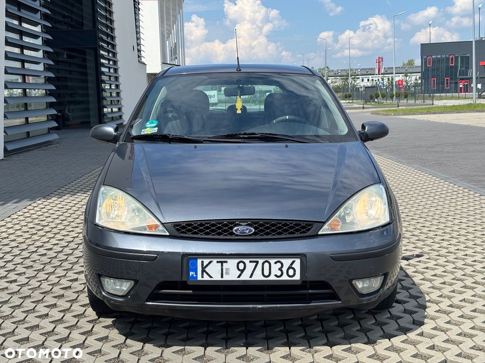 Ford Focus 1.6 Ghia - 2
