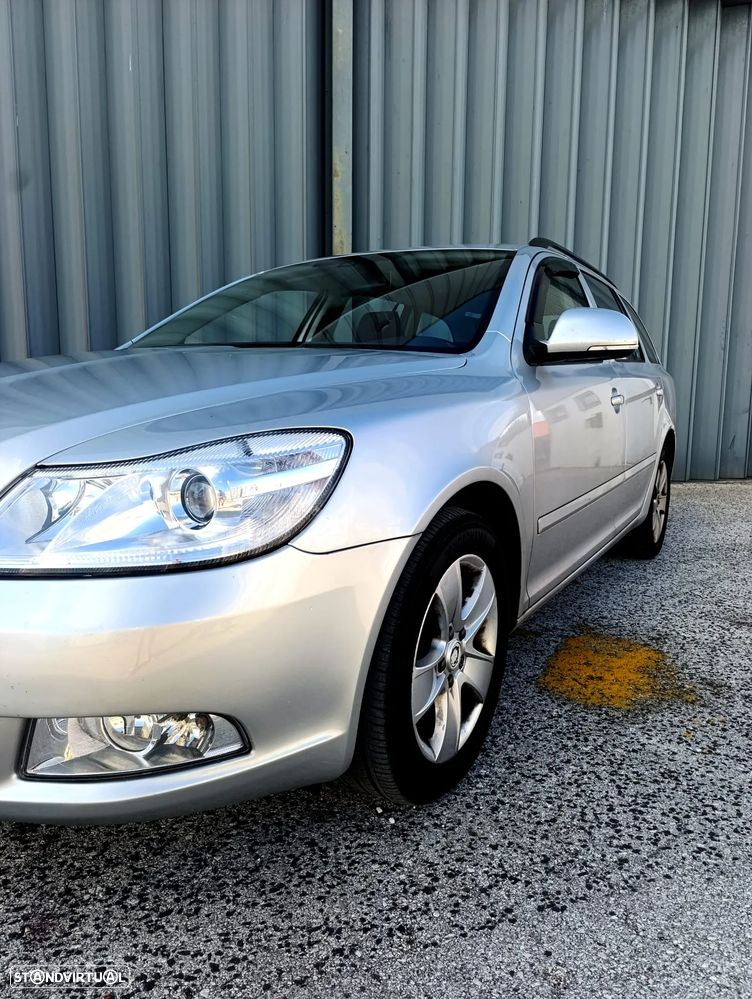 Skoda Octavia Break 1.6 TDi Elegance - 2